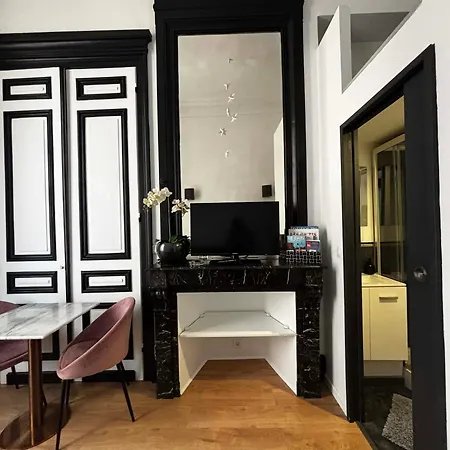 Les Cariatides Habitación en casa particular