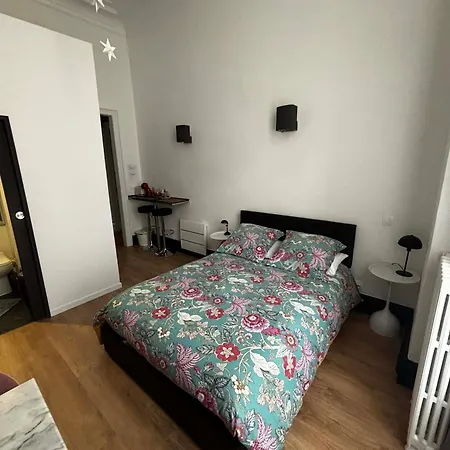 Les Cariatides Habitación en casa particular *