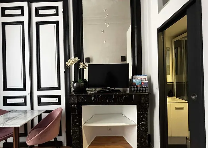 Les Cariatides Habitación en casa particular