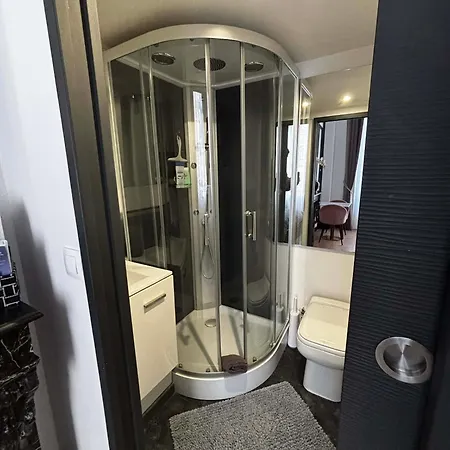 Les Cariatides Lilla